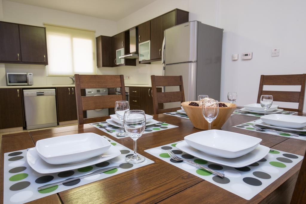 Protaras View Villas ภายนอก รูปภาพ